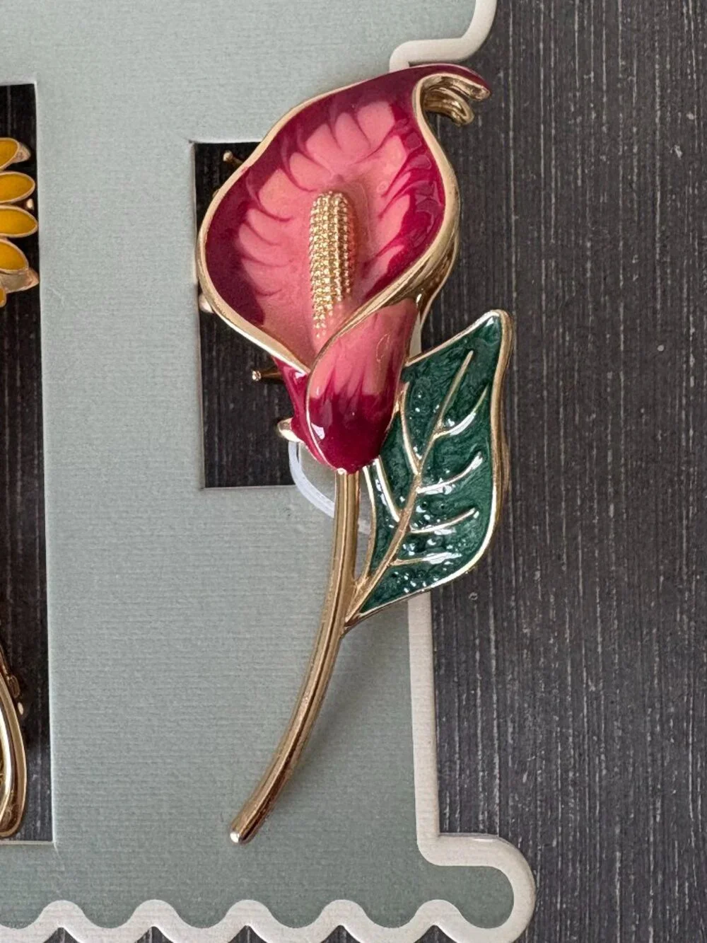 NWT - Sunday State Metal Hair Clip - Set of 2 - Sunflower and Mauve Calla Lily
